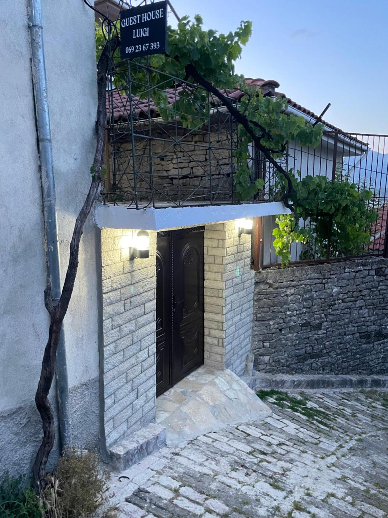Luigi Guest House Gjirokastër Extérieur photo