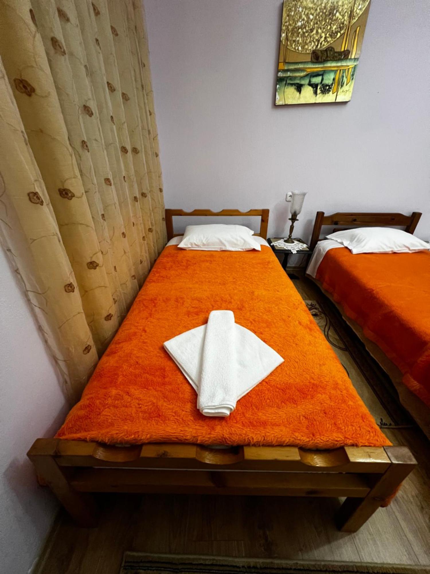 Luigi Guest House Gjirokastër Extérieur photo